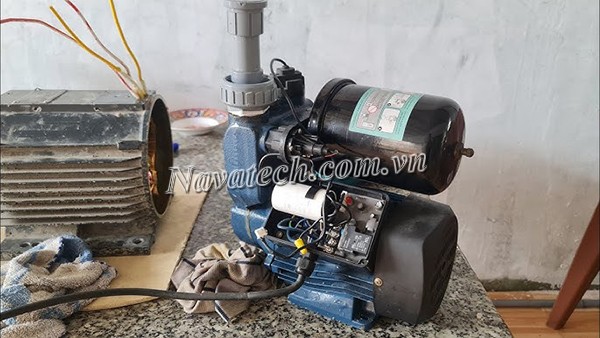 Sửa bơm tăng áp vào điện nhưng không chạy