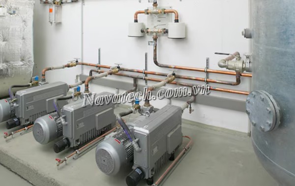 may-bom-chan-khong-y-te