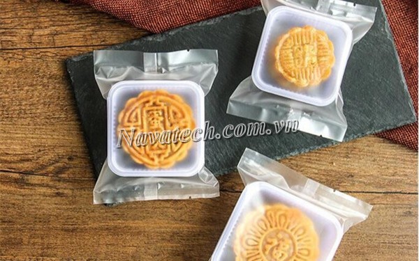 Hút chân không bánh trung thu