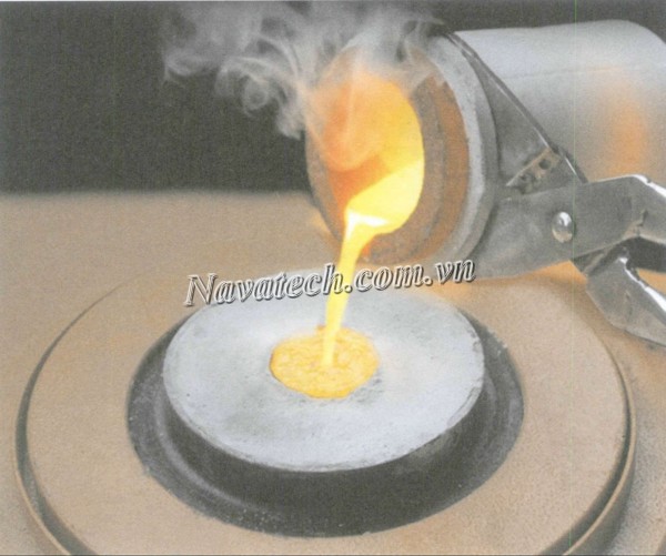 Rót kim loại lỏng